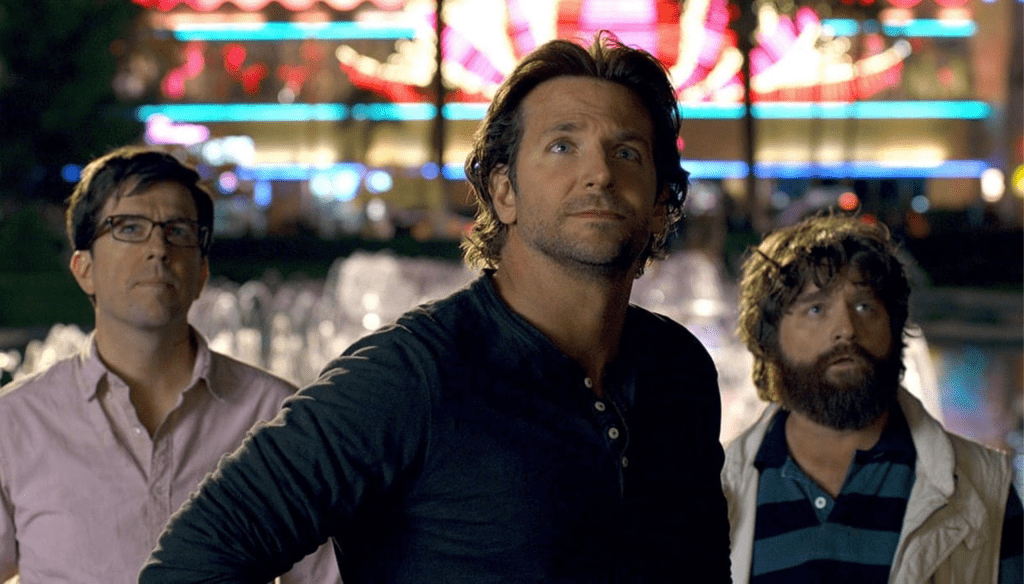 Eh Helms, Bradley Cooper e Zach Galifianakis in una scena di Una notte da leoni 3 (2013) di Todd Philips