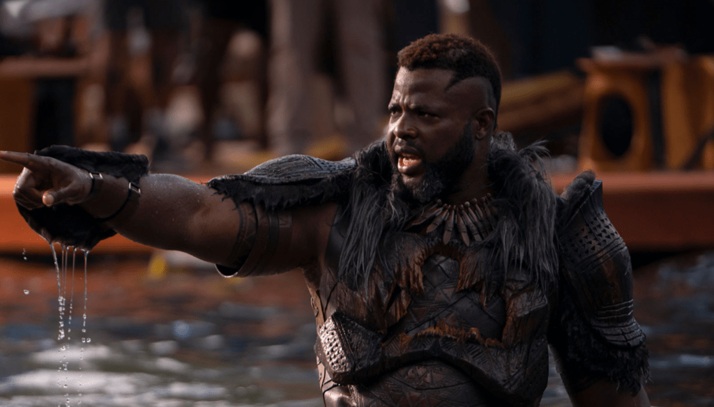 Winston Duke in una scena di Black Panther: Wakanda Forever (2022) di Ryan Coogler 