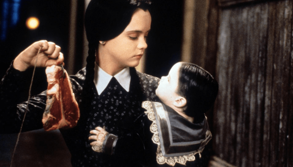 Christina Ricci in una scena di La famiglia addams 2 (1993)