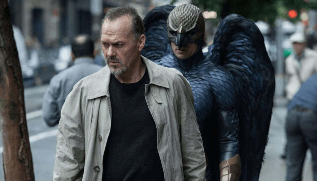 Michael Keaton in una scena di Birdman (2014) di Alejandro González Iñárritu 