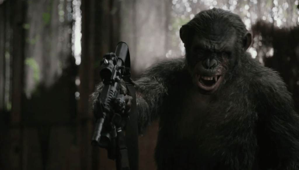 Koba in una scena di Dawn of the Planet of the Apes (2014) di Matt Reeves