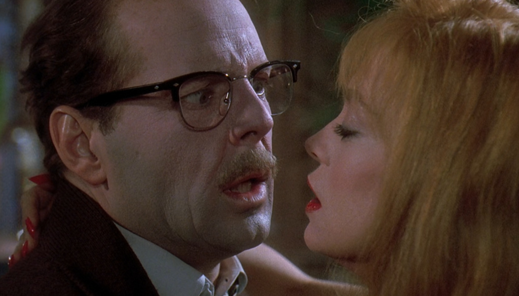 Bruce Willis e Goldie Hawn in una scena di La morte ti fa bella (1992) di Robert Zemeckis
