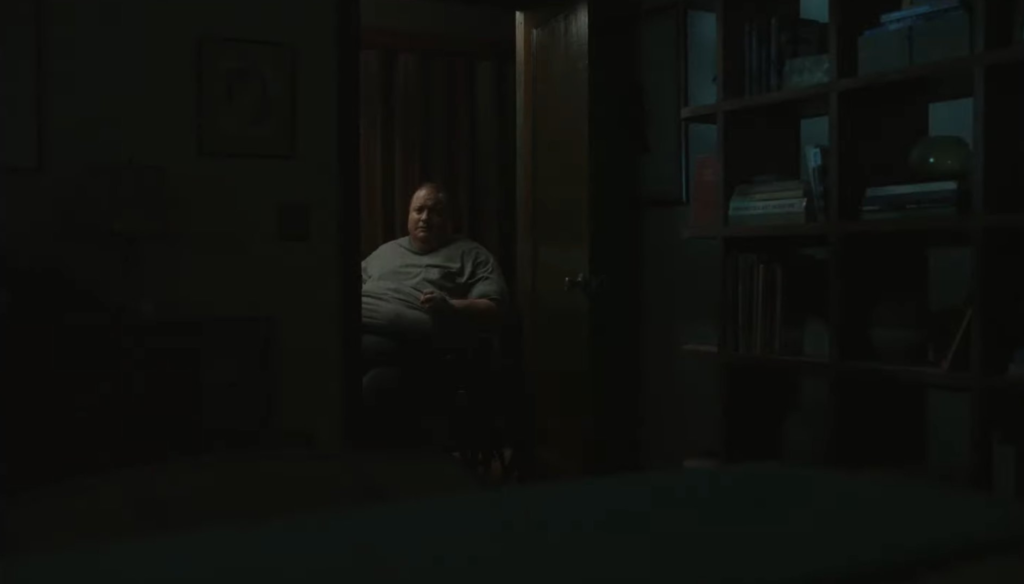 Brendan Fraser in una scena di The Whale (2022) di Darren Aronofsky