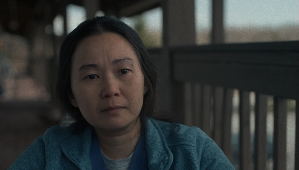Hong Chau in una scena di The Whale (2022) di Darren Aronofsky