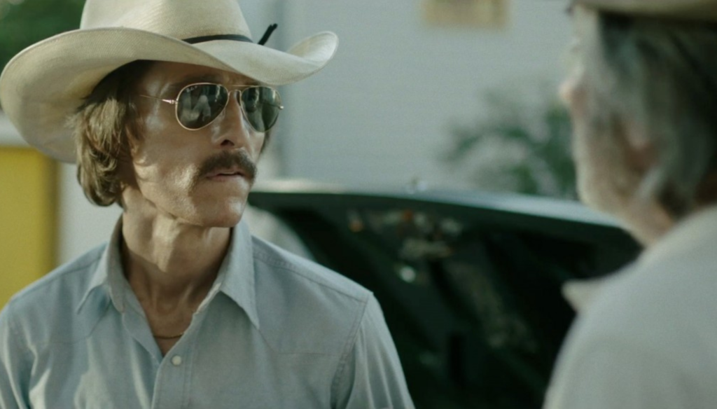 Matthew McConaughey in una scena di Dallas Buyers Club (2013) di Jean-Marc Vallée