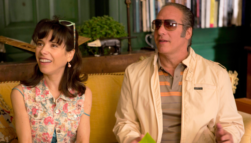 Andrew Dice Clay e Sally Hawkins in una scena di Blue Jasmine (2013) di Woody Allen