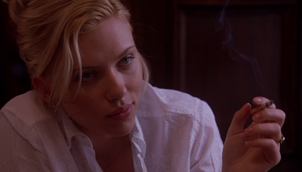 Scarlett Johansson in una scena di Match Point (2005) di Woody Allen