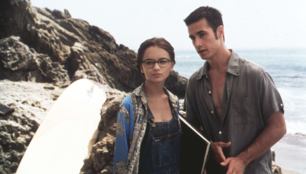 Rachael Leigh Cook e Freddie Prinze Jr. in una scena di She's all that (1999) di Robert Iscove