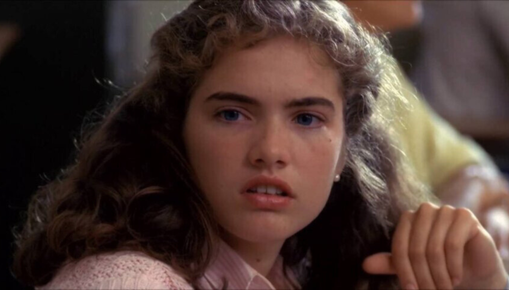 Heather Langenkamp (Sandy) in una scena di Nightmare - Dal profondo della notte (1984) di Wes Craven
