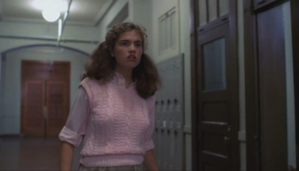 Heather Langenkamp (Sandy) in una scena di Nightmare - Dal profondo della notte (1984) di Wes Craven
