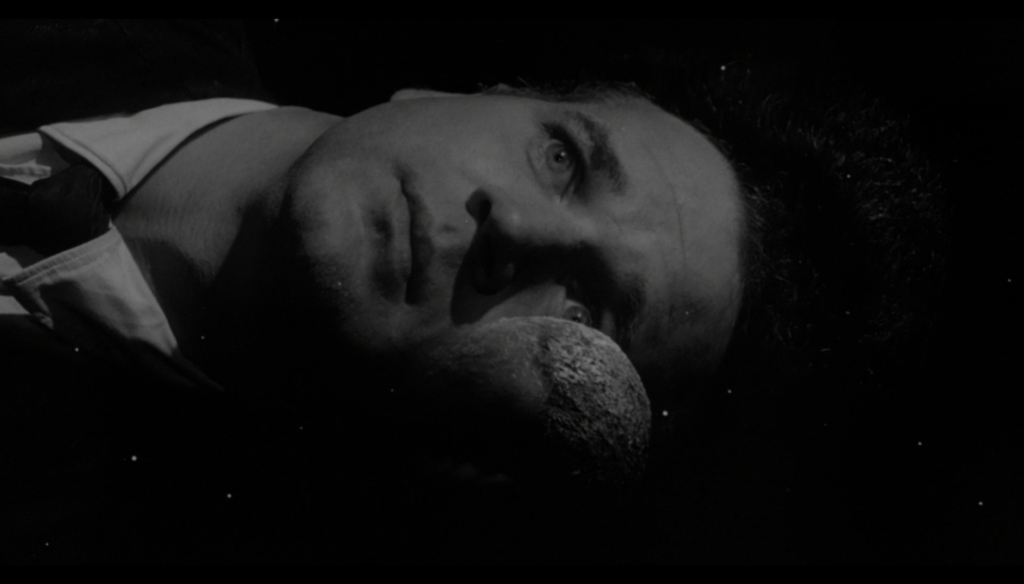 Jack Nance in una scena di Eraserhead (1977) di David Lynch